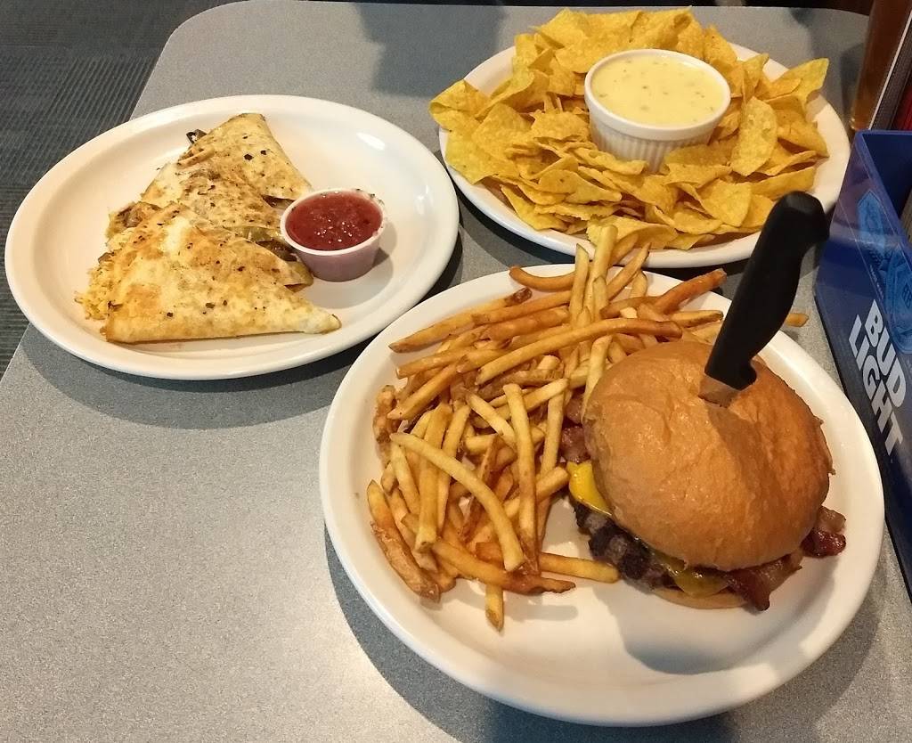 Jos Saloon & Eatery | restaurant | 4400 SE International Way, Portland, OR 97222, USA | 5036536798 OR +1 503-653-6798