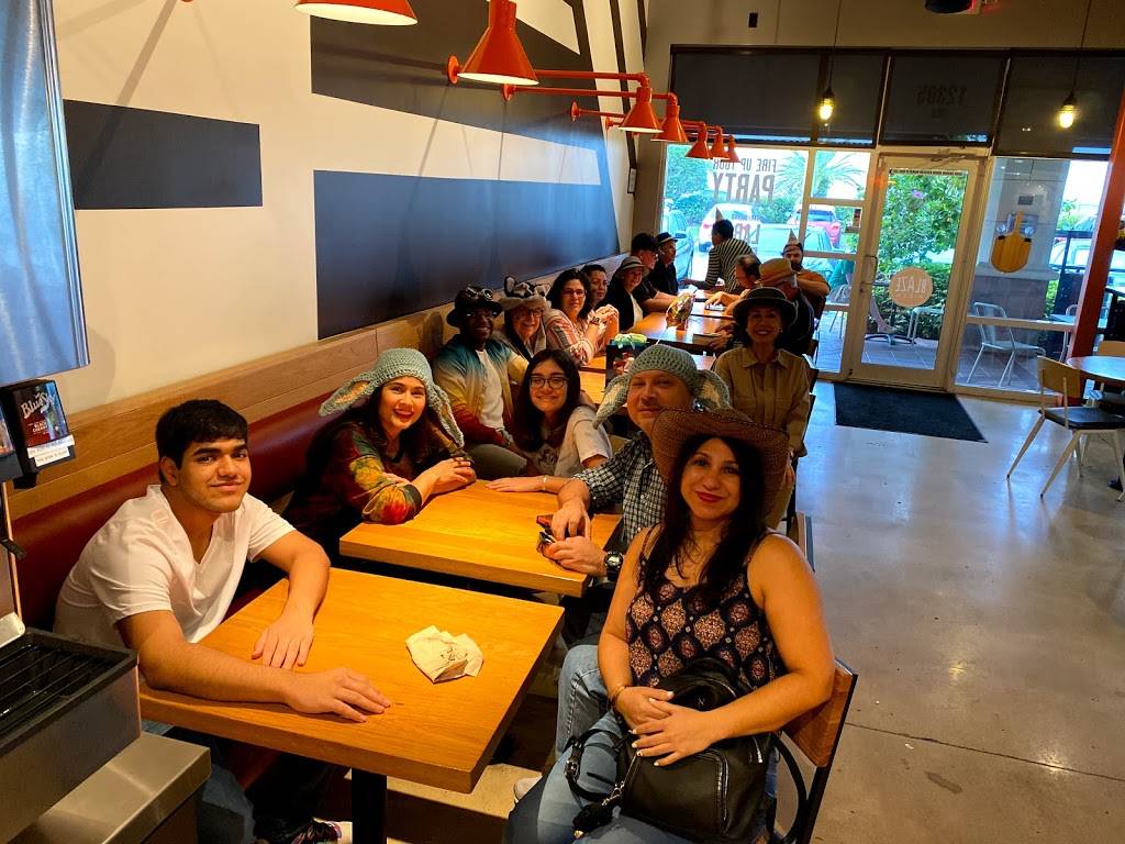 Blaze Pizza | meal takeaway | 12305 SW 137th Ave Suite 306, Miami, FL 33186, USA | 3058479440 OR +1 305-847-9440