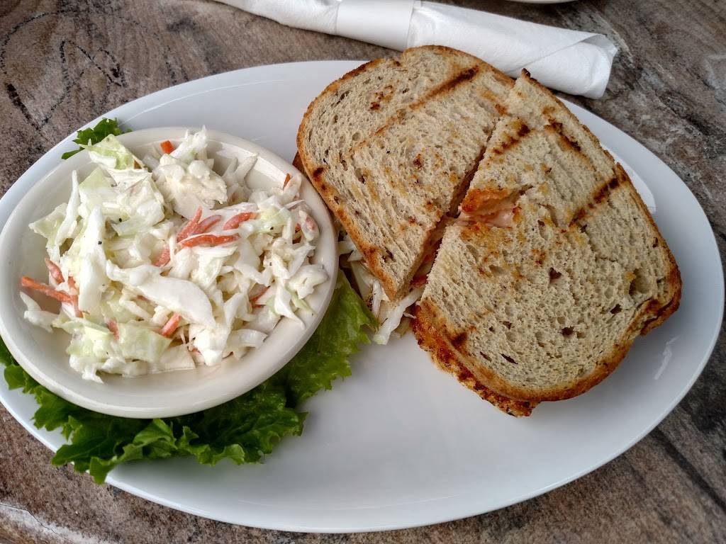 CJs Crab Shack | restaurant | 600 Ocean Dr, Miami Beach, FL 33139, USA | 3056045951 OR +1 305-604-5951