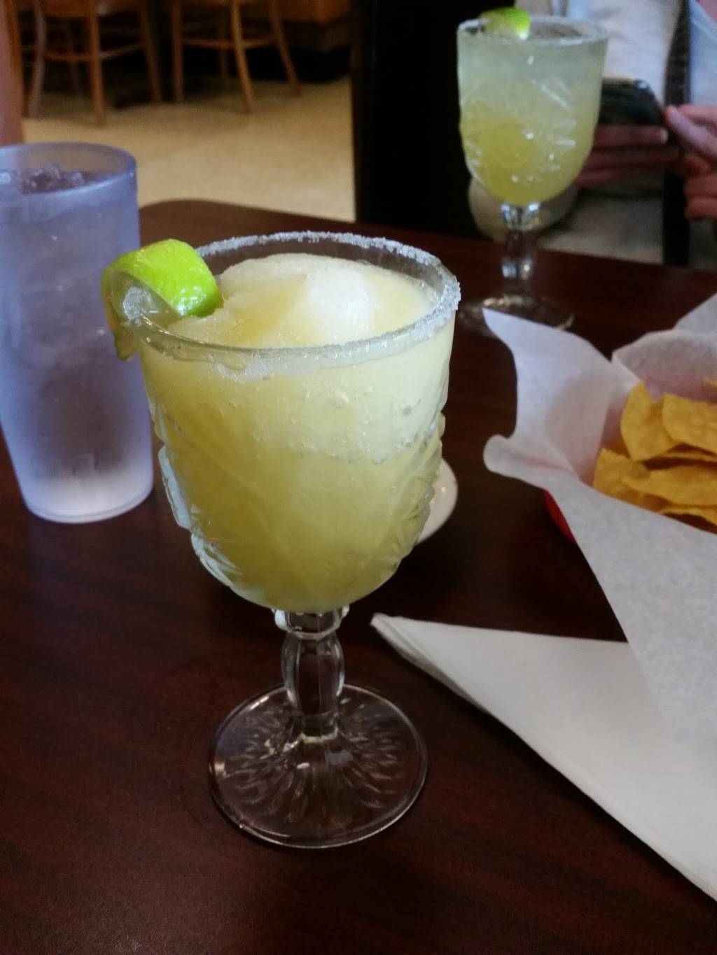 La Mesa | restaurant | 9853 Johnnycake Ridge Rd #16, Mentor, OH 44060, USA | 4403501331 OR +1 440-350-1331