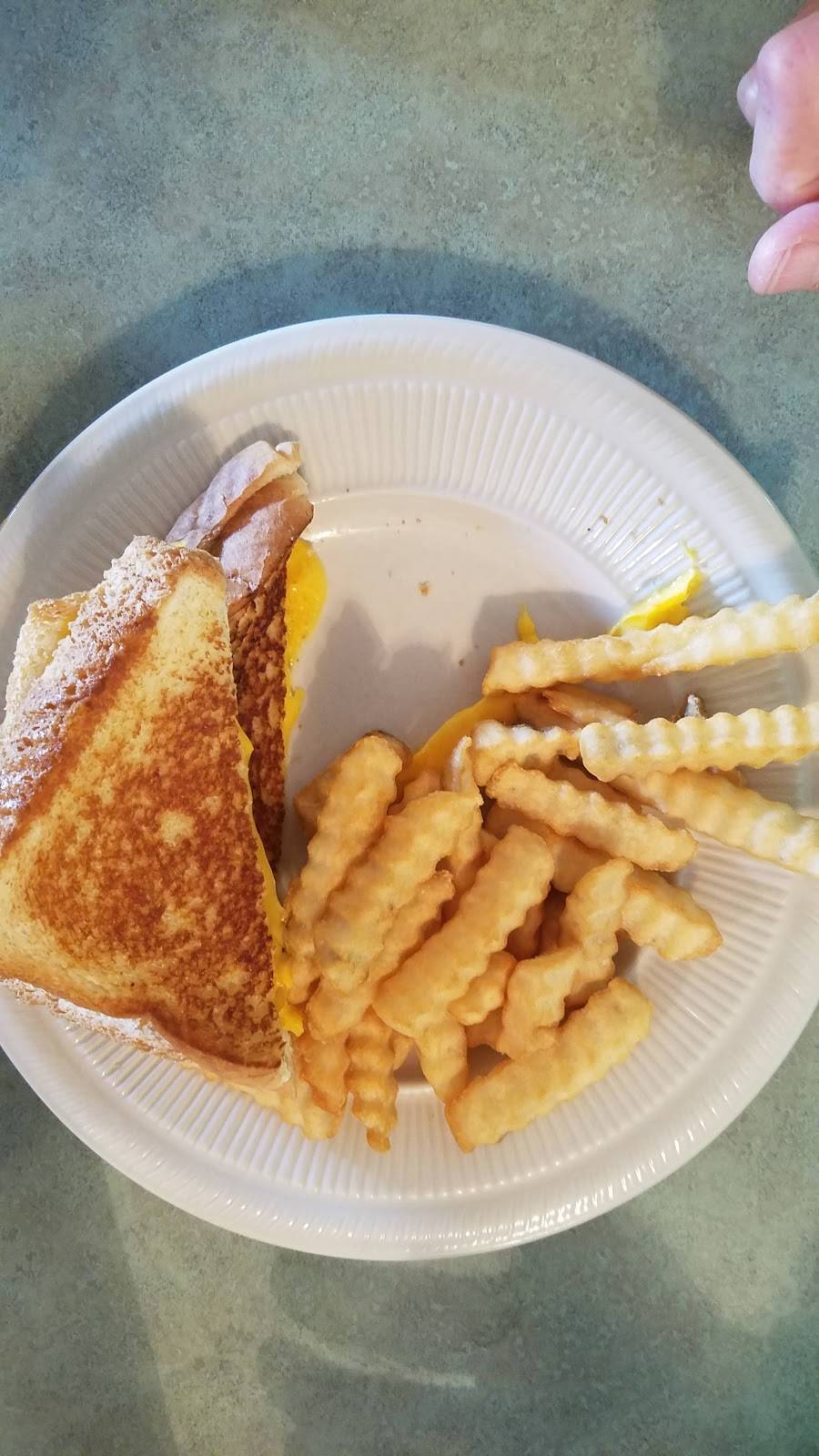 Modoc Diner | cafe | 245 Maple St, Modoc, IN 47358, USA | 7658535557 OR +1 765-853-5557