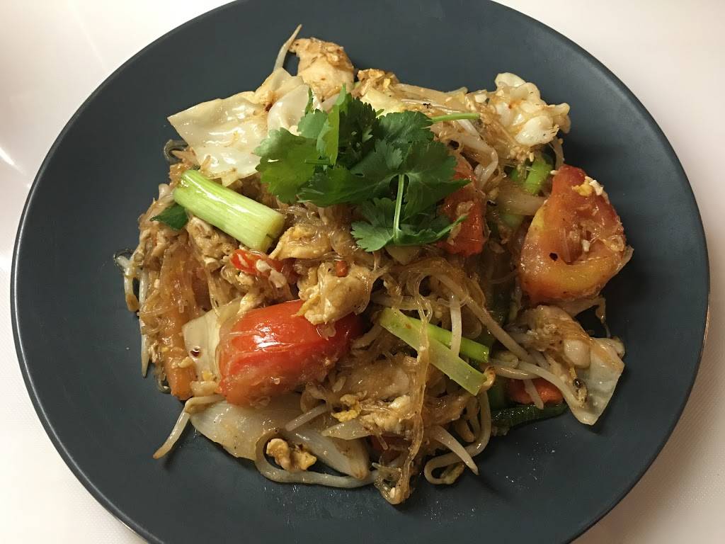 Thai Lada Cuisine | restaurant | 8701 W Parmer Ln, Austin, TX 78729, USA | 5126701000 OR +1 512-670-1000