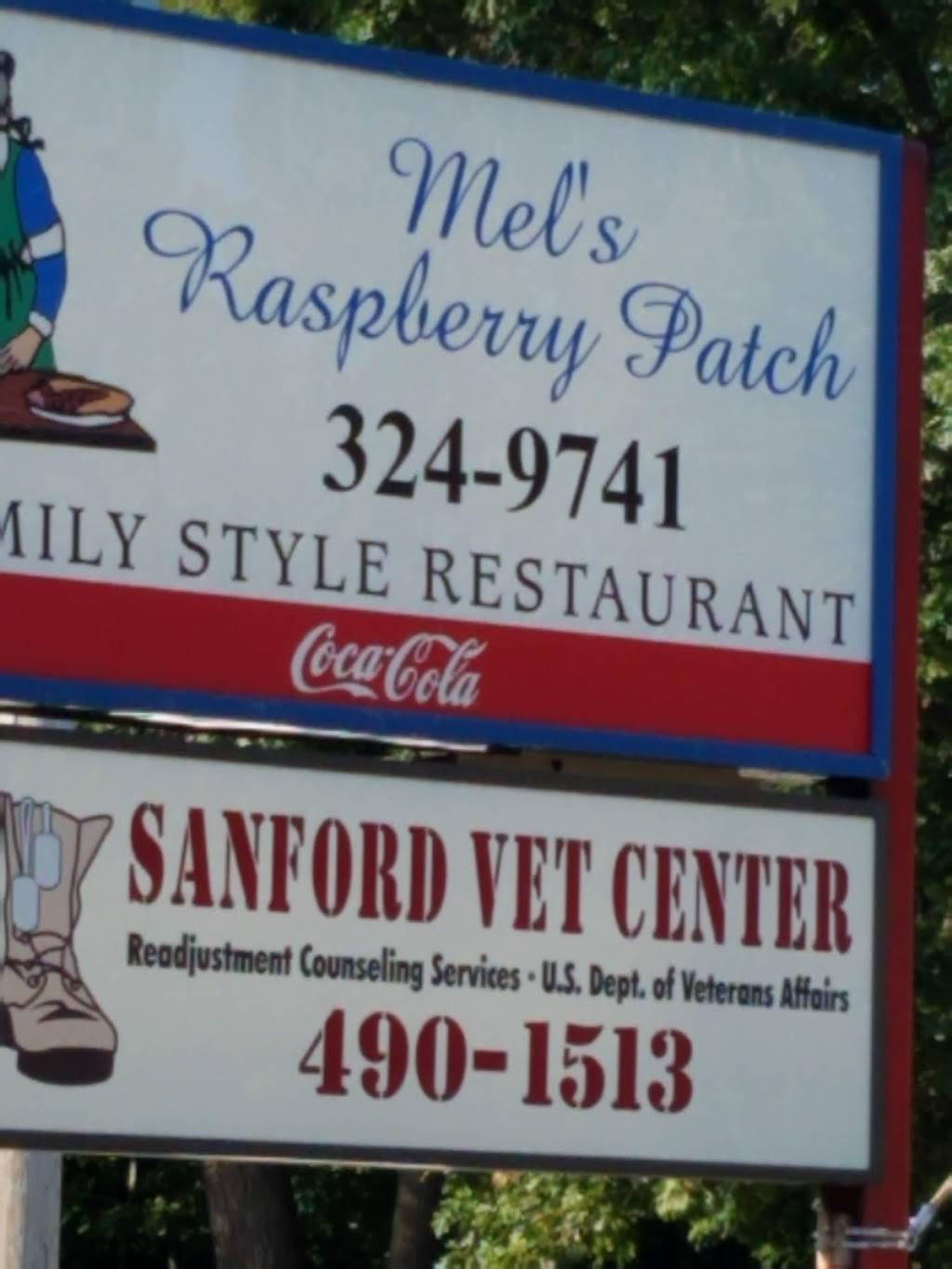 Mels Raspberry Patch | restaurant | 630 Main St, Springvale, ME 04083, USA | 2073249741 OR +1 207-324-9741
