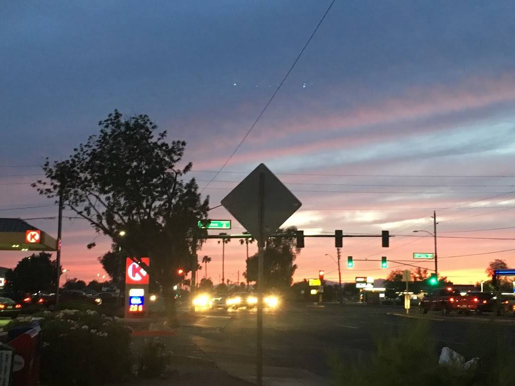 Federicos Mexican Food | restaurant | 6645 W Thomas Rd, Phoenix, AZ 85033, USA | 6232472719 OR +1 623-247-2719