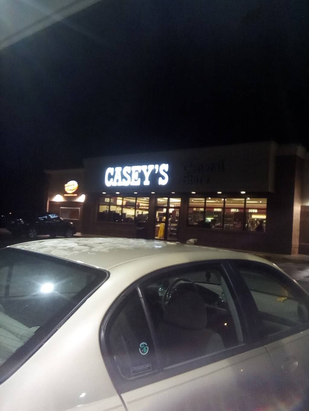 Caseys |  | 925 E Main St, Moweaqua, IL 62550, USA | 2177683666 OR +1 217-768-3666