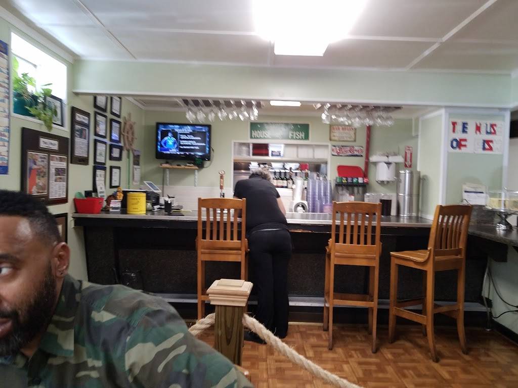 The House of Fish Seafood Restaurant | restaurant | 9671 NC-211, Aberdeen, NC 28315, USA | 9109440826 OR +1 910-944-0826