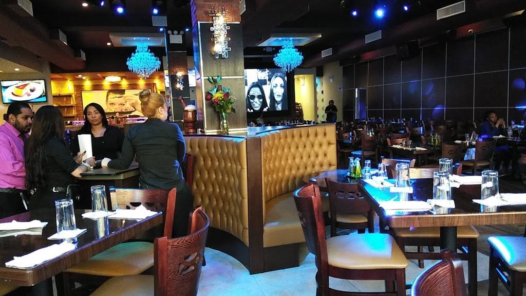 La Casa del Mofongo & Piano Bar | restaurant | 546 W 207th St, New York, NY 10034, USA | 2125448888 OR +1 212-544-8888