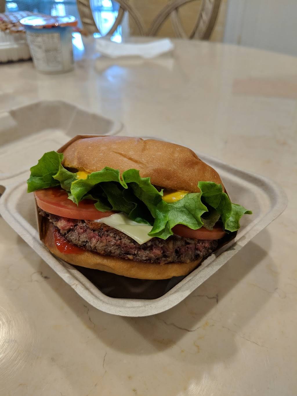 Beeps Burgers | restaurant | 3690 Blackhawk Plaza Cir, Blackhawk, CA 94506, USA | 9252632228 OR +1 925-263-2228