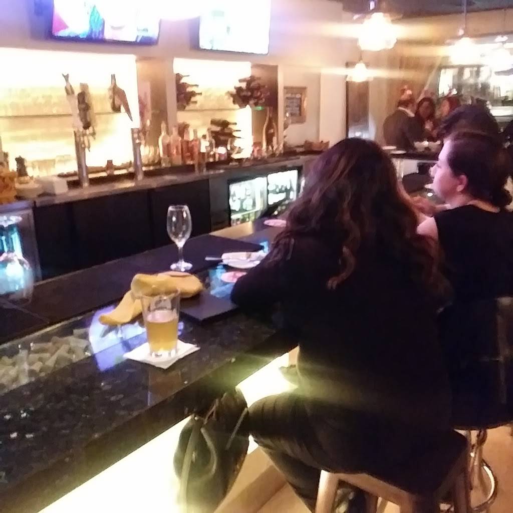 La Fe Wine Bar | restaurant | 73900 El Paseo #2, Palm Desert, CA 92260, USA | 7605651430 OR +1 760-565-1430