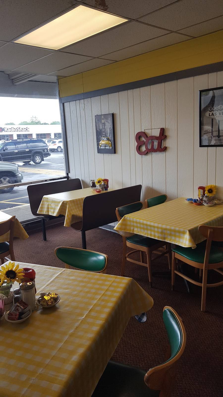 Keystone Diner | restaurant | 2344 E 53rd St, Indianapolis, IN 46220, USA | 3172552288 OR +1 317-255-2288