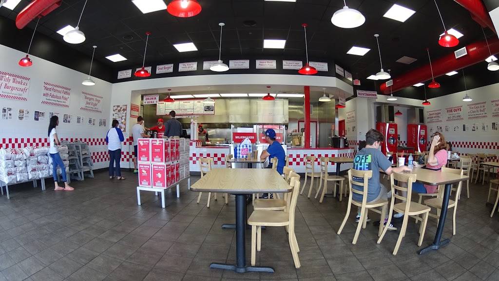 Five Guys | meal takeaway | 24201 W, Valencia Blvd #3672, Valencia, CA 91355, USA | 6612550981 OR +1 661-255-0981