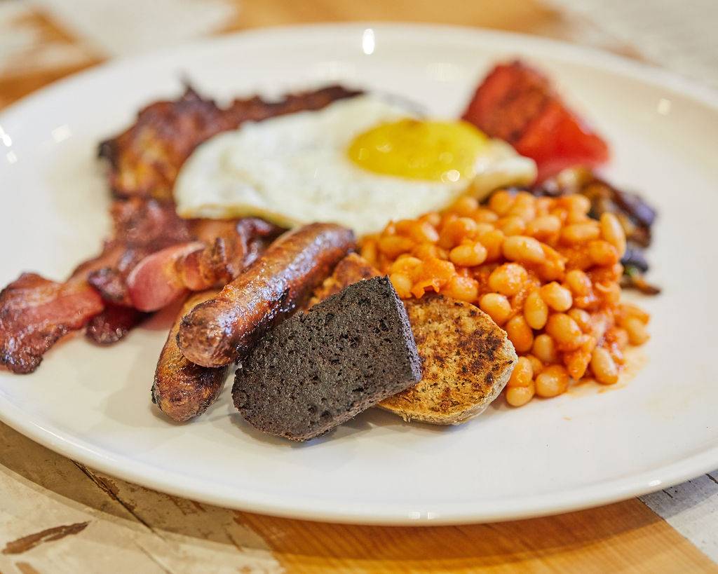 The Burren Pub | restaurant | 1301 Queen St E, Toronto, ON M4L 1C2, Canada | 4169015575 OR +1 416-901-5575