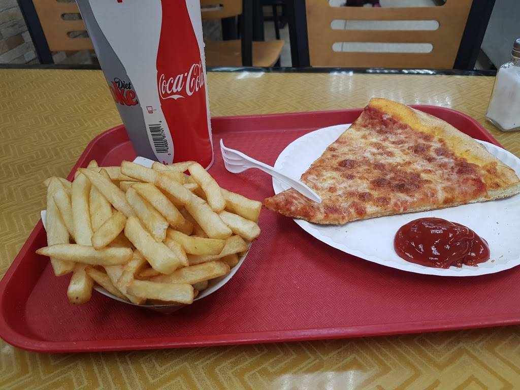 Bennys Famous Pizza | restaurant | 2018, 4514 13th Ave, Brooklyn, NY 11219, USA | 7184382369 OR +1 718-438-2369