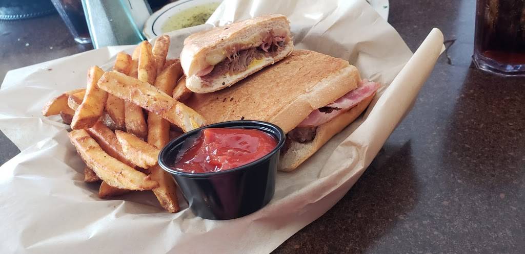 Forrey Grill | restaurant | 280 Bridge St, LaBelle, FL 33935, USA | 8636120423 OR +1 863-612-0423