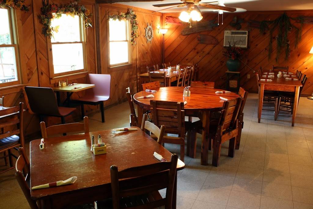 Riverstone Family Restaurant | restaurant | 8503 TN-73, Townsend, TN 37882, USA | 8654488816 OR +1 865-448-8816