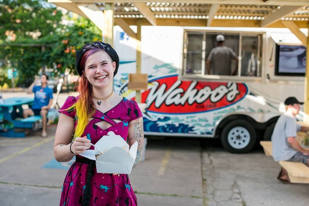Wahoos Fish Tacos | restaurant | 424 S Lamar Blvd, Austin, TX 78704, USA | 5129886826 OR +1 512-988-6826