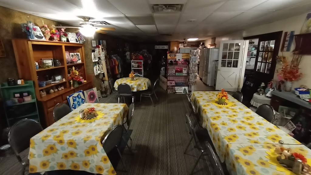 Grate Expectations | restaurant | 115 Main St, Burr Oak, KS 66936, USA | 7856477171 OR +1 785-647-7171