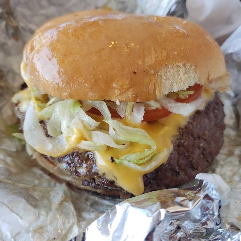 Tays Burger Shack | restaurant | 7724 151st St, Overland Park, KS 66223, USA | 9136028360 OR +1 913-602-8360