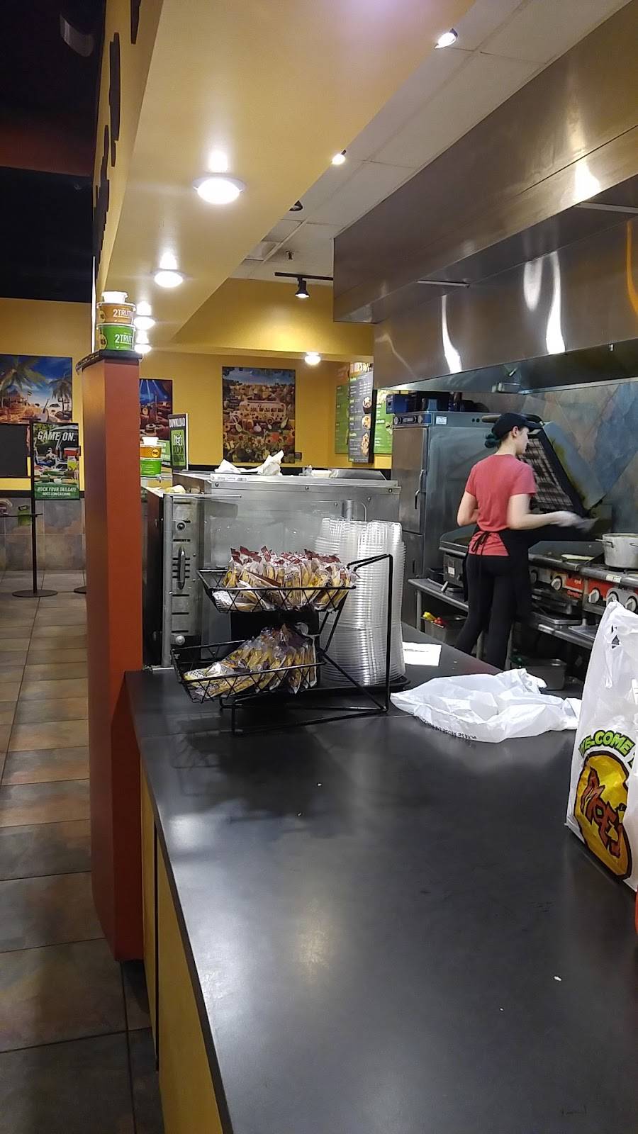 Moes Southwest Grill | restaurant | 2304 James L Redman Pkwy, Plant City, FL 33563, USA | 8137044833 OR +1 813-704-4833