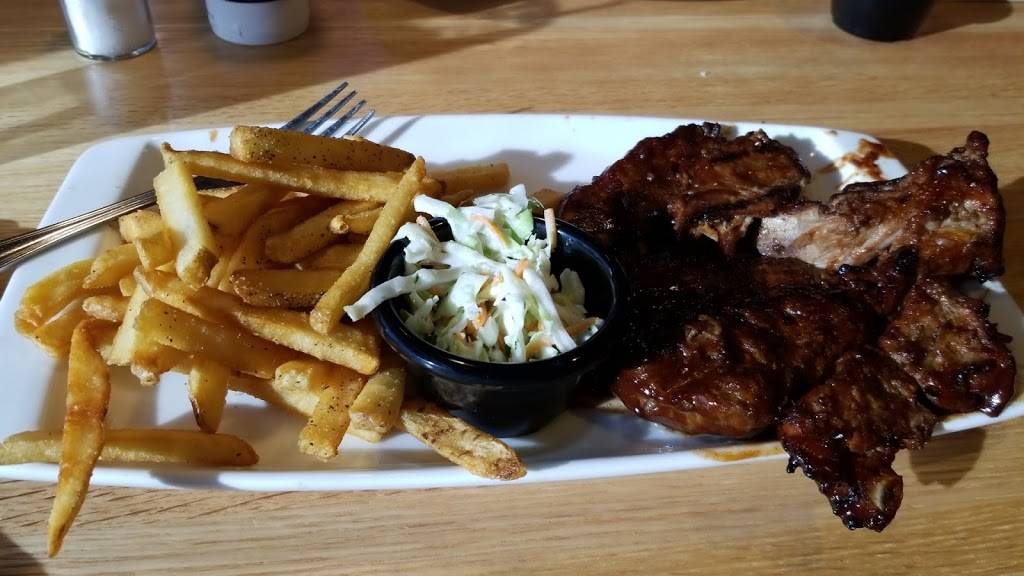 Applebees Grill + Bar | restaurant | 680 Southbridge St, Auburn, MA 01501, USA | 5087217817 OR +1 508-721-7817