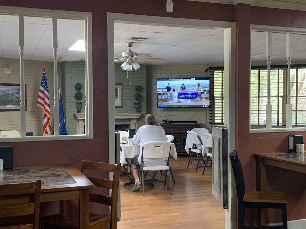 Tidelands Golf and Country Club | restaurant | 944 E 94th St, Galliano, LA 70354, USA | 9856323915 OR +1 985-632-3915