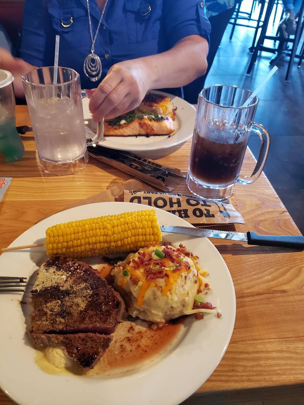 Chilis Grill & Bar | restaurant | 12705 SW 152nd St, Miami, FL 33186, USA | 3056766611 OR +1 305-676-6611