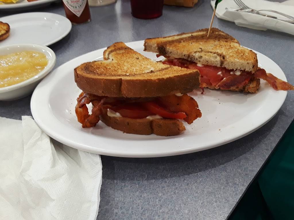 Southern Charm Cafe | restaurant | 8501 Astronaut Blvd, Port Canaveral Astronaut Blvd, Port Canaveral, FL 32920, USA | 3216133800 OR +1 321-613-3800