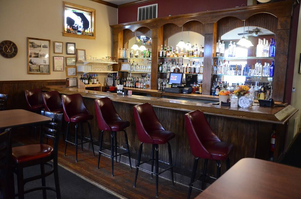 Welcome Inn | restaurant | 102 N Main St, Elizabeth, IL 61028, USA | 8158582254 OR +1 815-858-2254