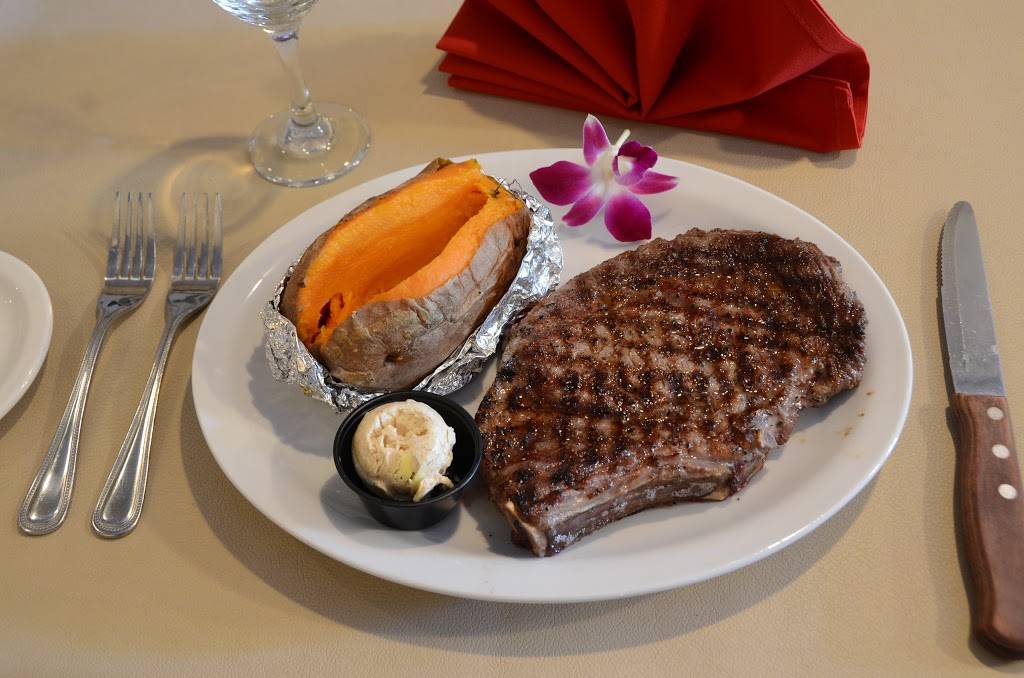 Angry Bull Steak House | restaurant | 3317 Cleveland Rd E, Huron, OH 44839, USA | 4194332933 OR +1 419-433-2933