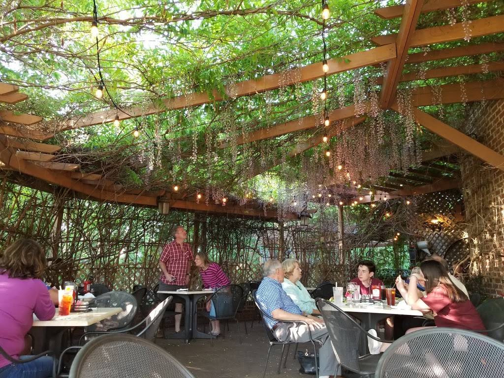 Mammas Kitchen | restaurant | 7601 Fordson Rd, Alexandria, VA 22306, USA | 5713126690 OR +1 571-312-6690