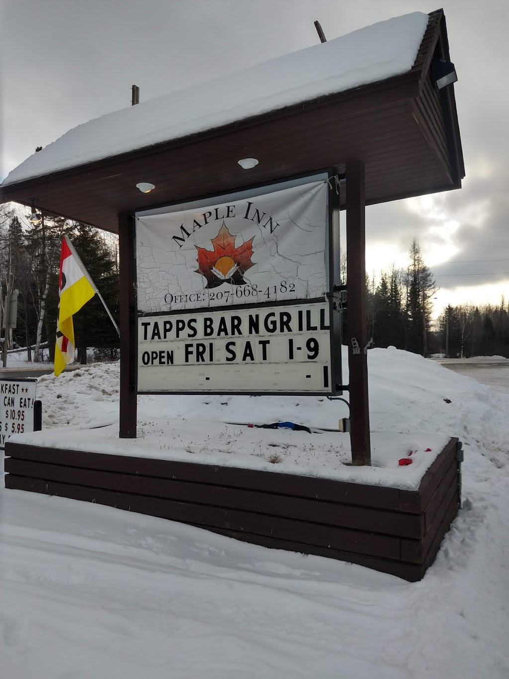Tapps Bar & Grill | restaurant | 664 Old Rte 201, Moose River, ME 04945, USA | 2076684183 OR +1 207-668-4183