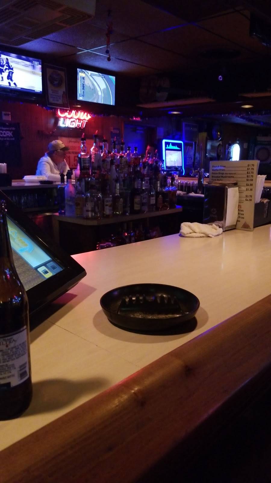 Jolly Cork Tavern | restaurant | 75 Grandview Ave, Chambersburg, PA 17201, USA | 7172645807 OR +1 717-264-5807