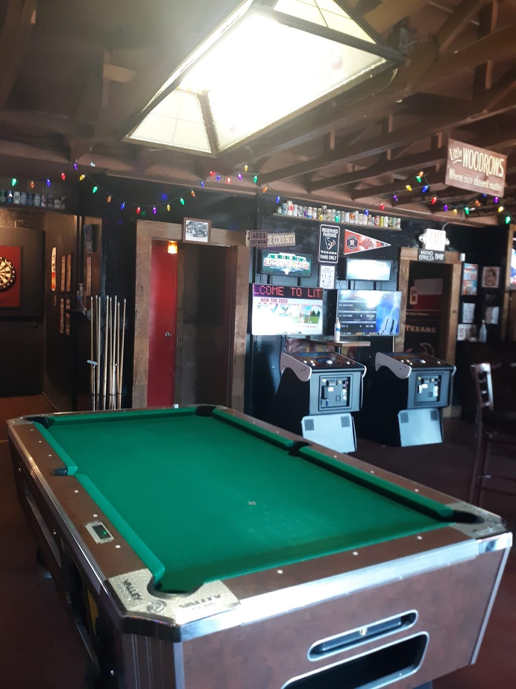 Little Woodrows Bellaire | restaurant | 4235 Bellaire Blvd, Houston, TX 77025, USA | 7136615282 OR +1 713-661-5282