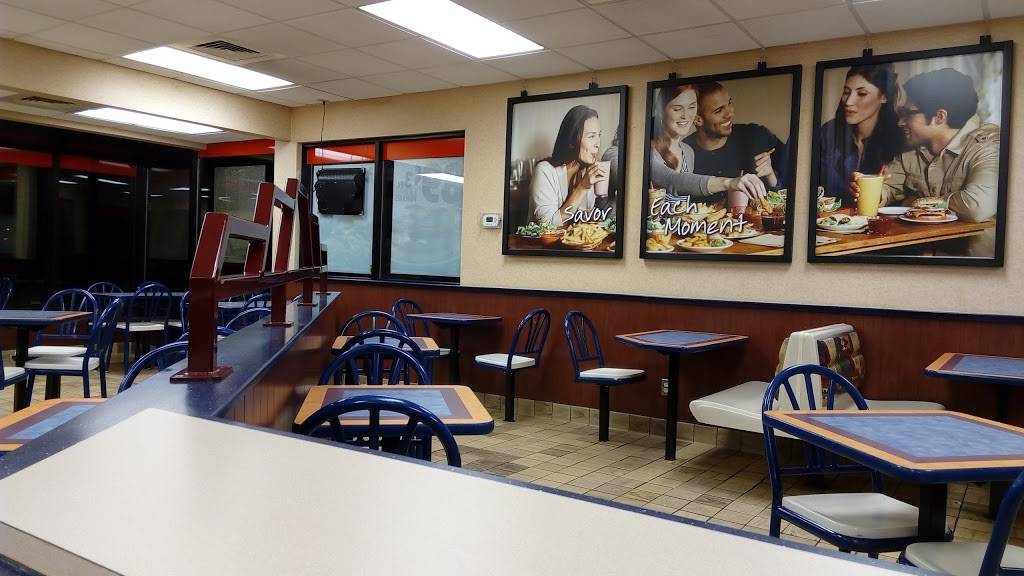 Burger King | restaurant | 7416 W Saginaw Hwy, Lansing, MI 48917, USA | 5172347013 OR +1 517-234-7013