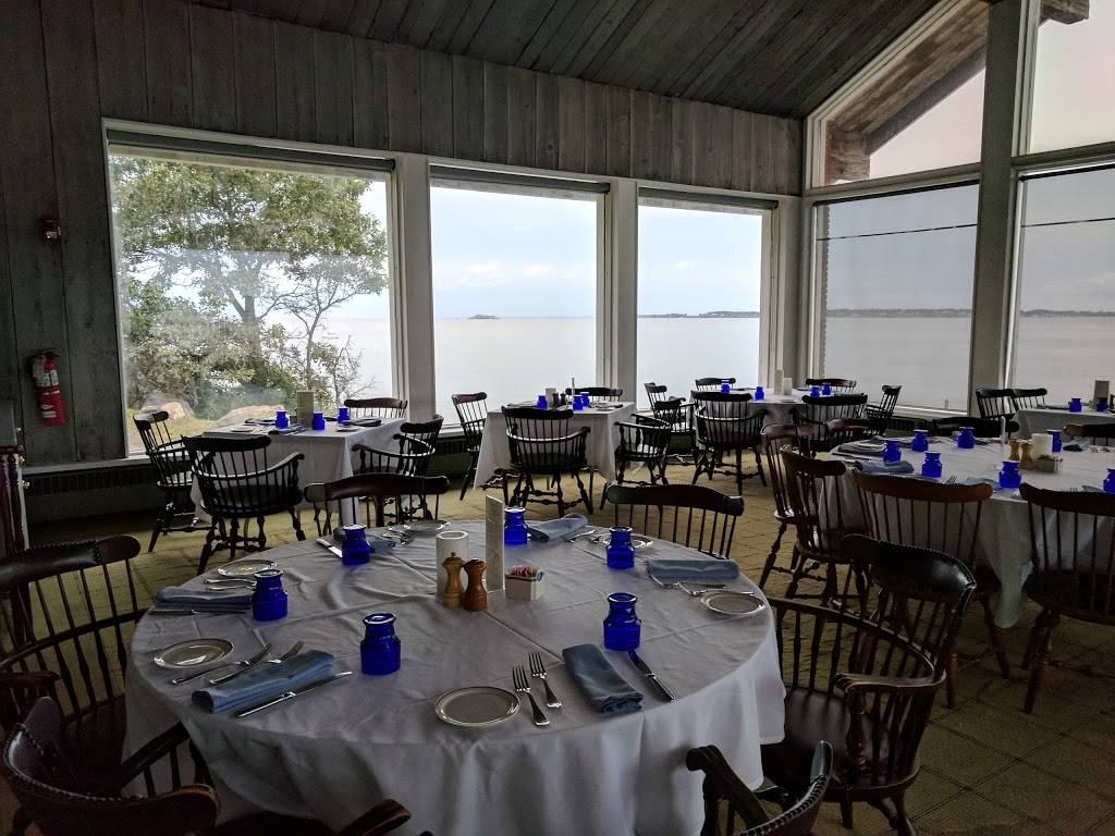 Anthonys Pier 4 Cafe | cafe | 153 Humphrey St, Swampscott, MA 01907, USA | 7815955735 OR +1 781-595-5735