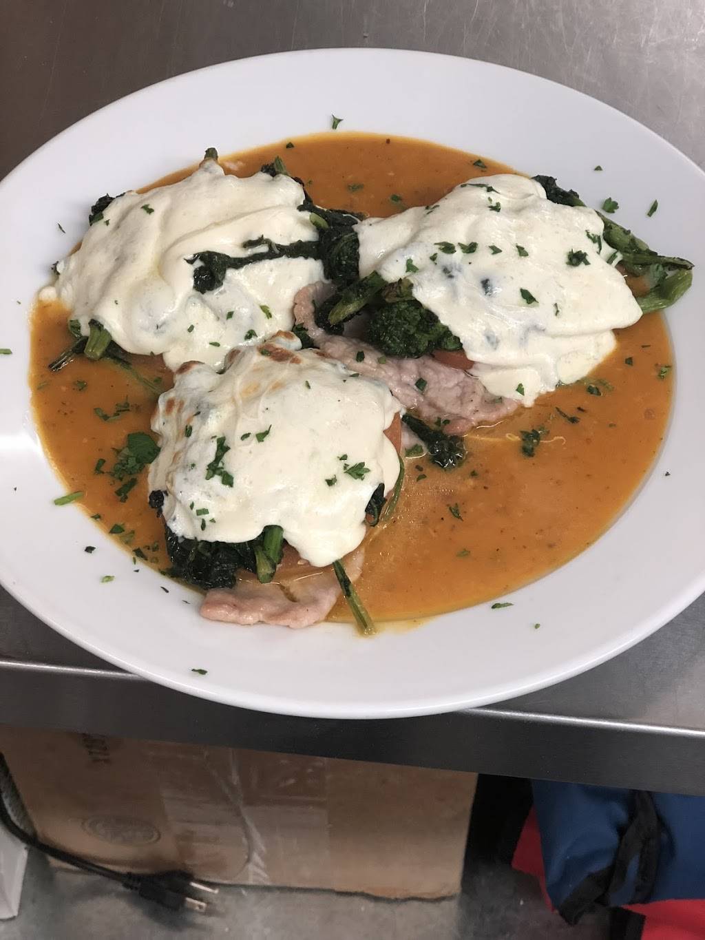 Enzos pizza & restaurant | restaurant | 215 Forsgate Dr, Jamesburg, NJ 08831, USA | 7325216099 OR +1 732-521-6099