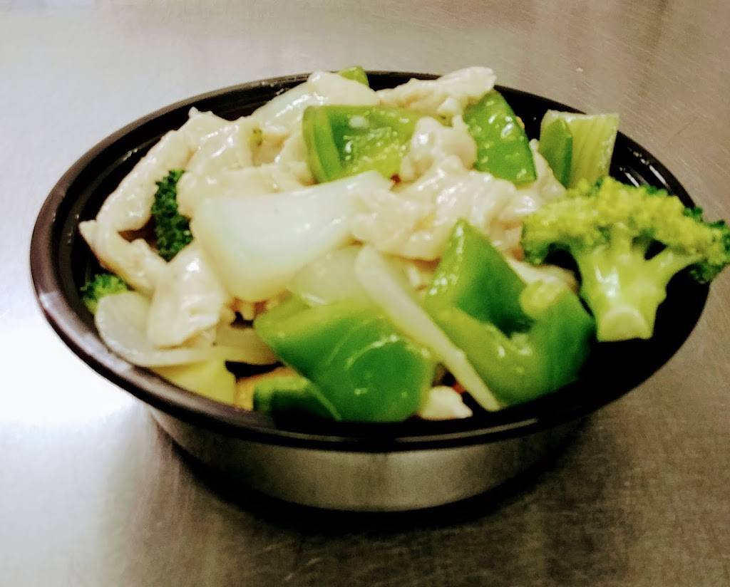 Barrhaven Lucky Panda | restaurant | 3023 Cedarview Rd, Nepean, ON K2J 4A8, Canada | 6138258080 OR +1 613-825-8080