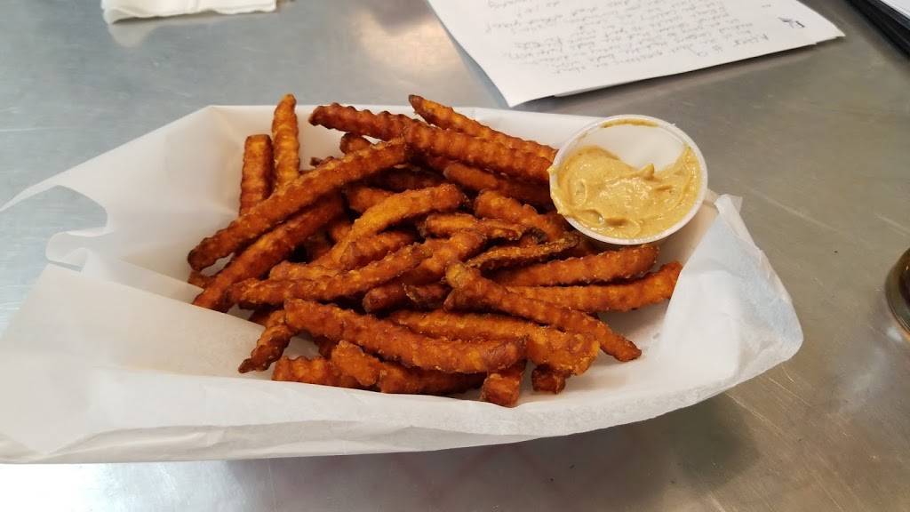 Six Sisters Deli & Grille | restaurant | 3535 Ranches Pkwy, Eagle Mountain, UT 84005, USA | 8017894700 OR +1 801-789-4700