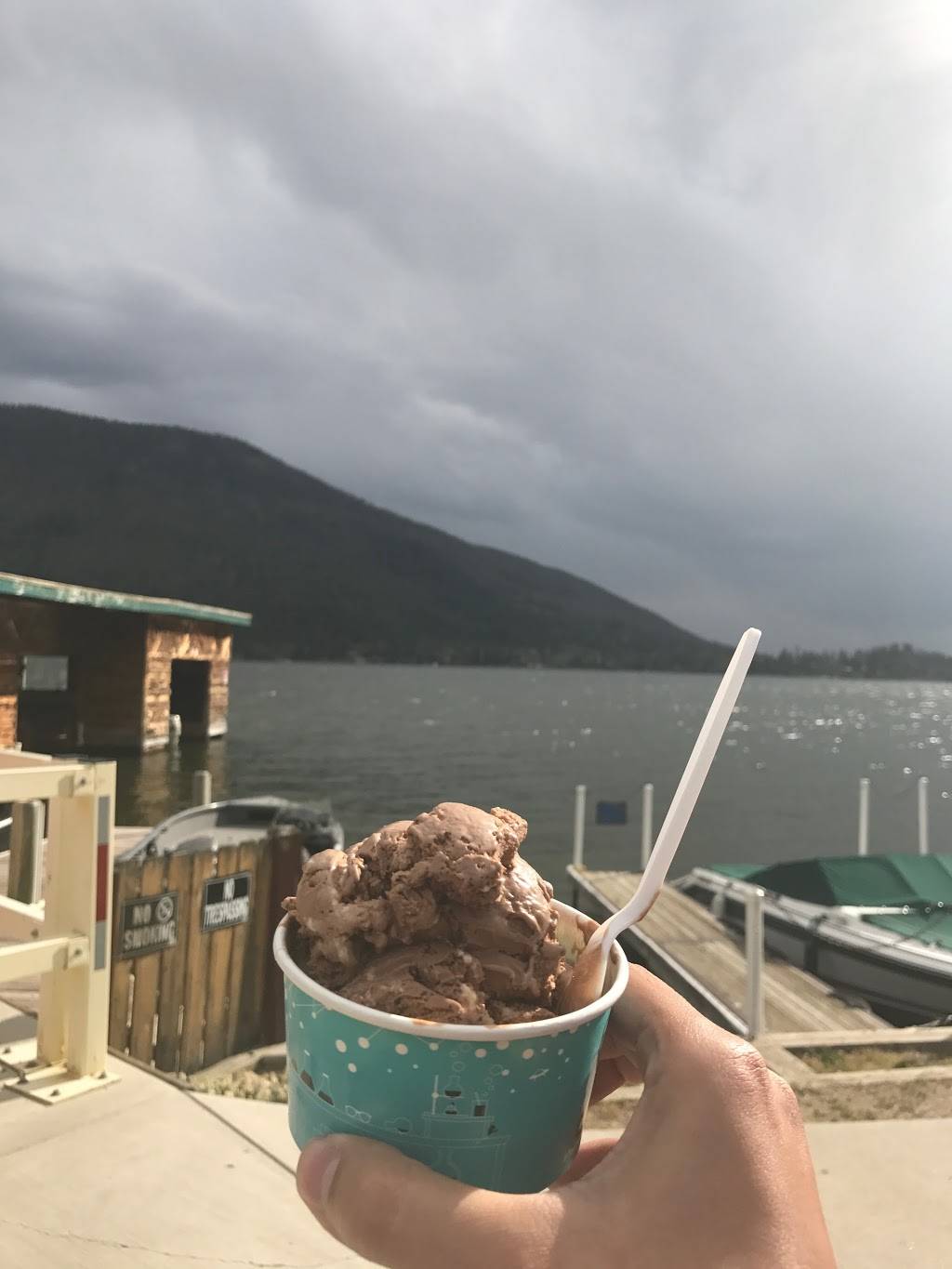 Miyauchis Snack Bar | meal takeaway | 1029 Lake Ave, Grand Lake, CO 80447, USA | 9706279319 OR +1 970-627-9319