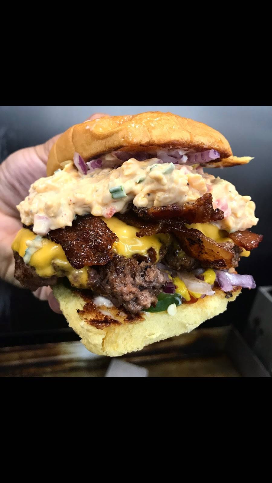 Island Burgers & Bites | restaurant | 111 Carl Winner Dr, Carolina Beach, NC 28428, USA | 9104586217 OR +1 910-458-6217
