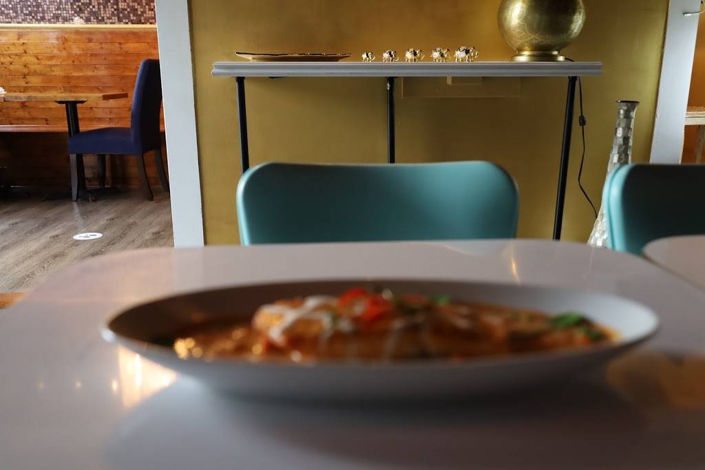 Rutchada Thai Cuisine | restaurant | 153 Belgrade Ave, Roslindale, MA 02131, USA | 6179428385 OR +1 617-942-8385