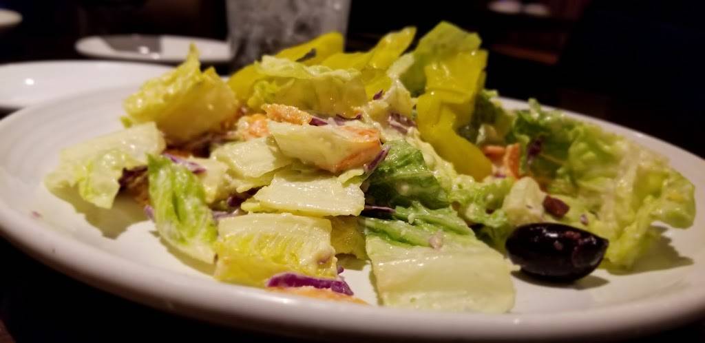 Carrabbas Italian Grill | restaurant | 13870 Foulger Square, Woodbridge, VA 22192, USA | 7035837300 OR +1 703-583-7300