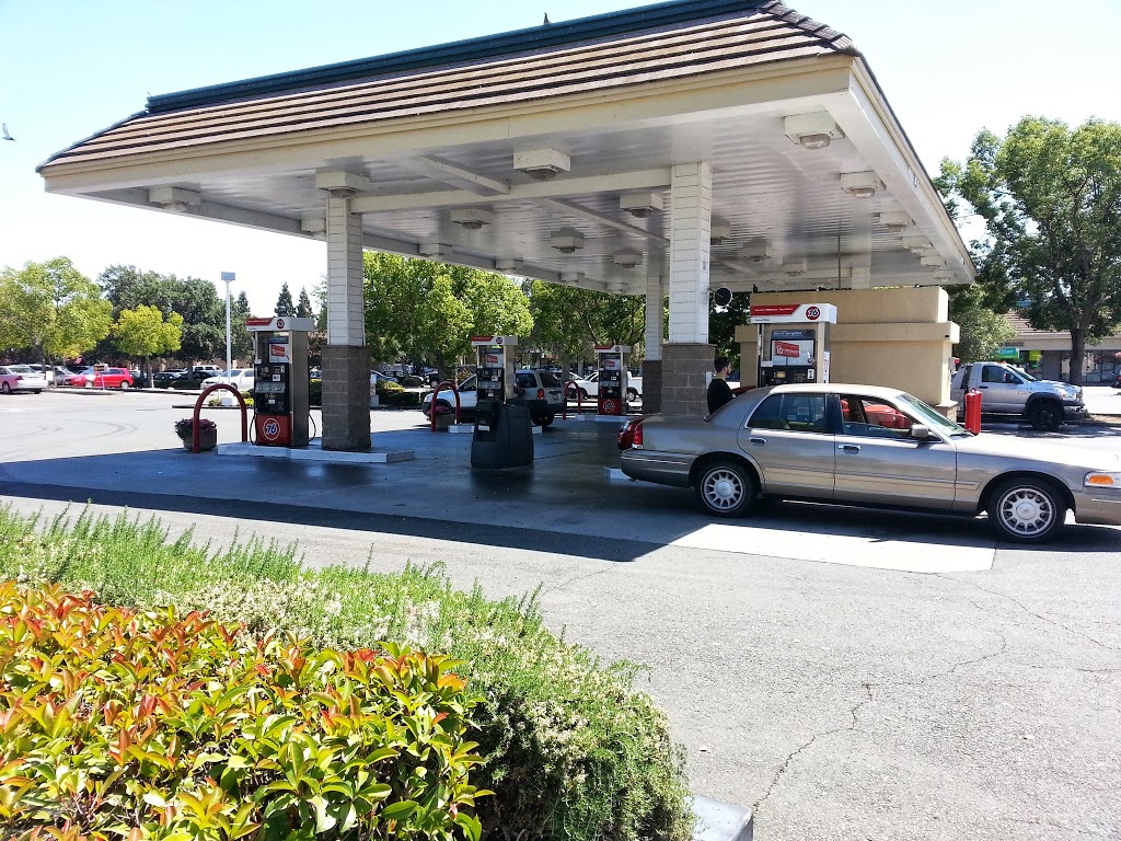 7-Eleven - Closed | bakery | 2000 Nut Tree Rd, Vacaville, CA 95687, USA | 7074487674 OR +1 707-448-7674