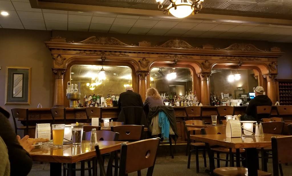 Piggys | night club | 501 Front St S, La Crosse, WI 54601, USA | 6087844877 OR +1 608-784-4877