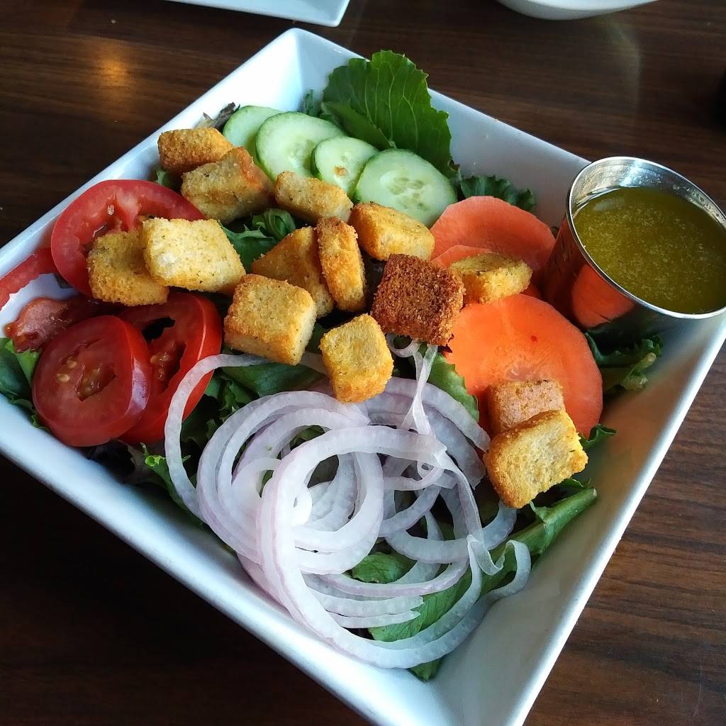 Bistro on Bridge | restaurant | 3404, 210 Bridge St, Phoenixville, PA 19460, USA | 6109357141 OR +1 610-935-7141