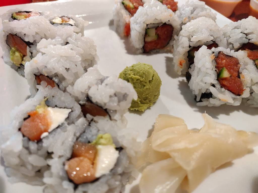 Arigato Sushi Boutique | restaurant | 140 N College St #101, Auburn, AL 36830, USA | 3348873915 OR +1 334-887-3915