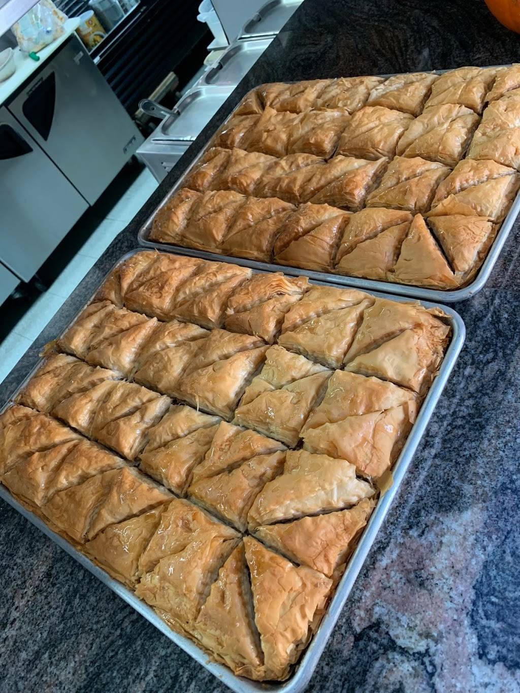 Broadway Pizza | restaurant | 651 Broadway St, Lowell, MA 01854, USA | 9784538030 OR +1 978-453-8030