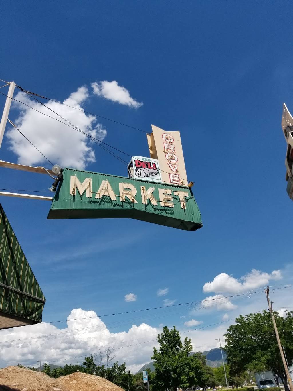 Grove Market and Deli | restaurant | 1906 S Main St, Salt Lake City, UT 84115, USA | 8014678860 OR +1 801-467-8860