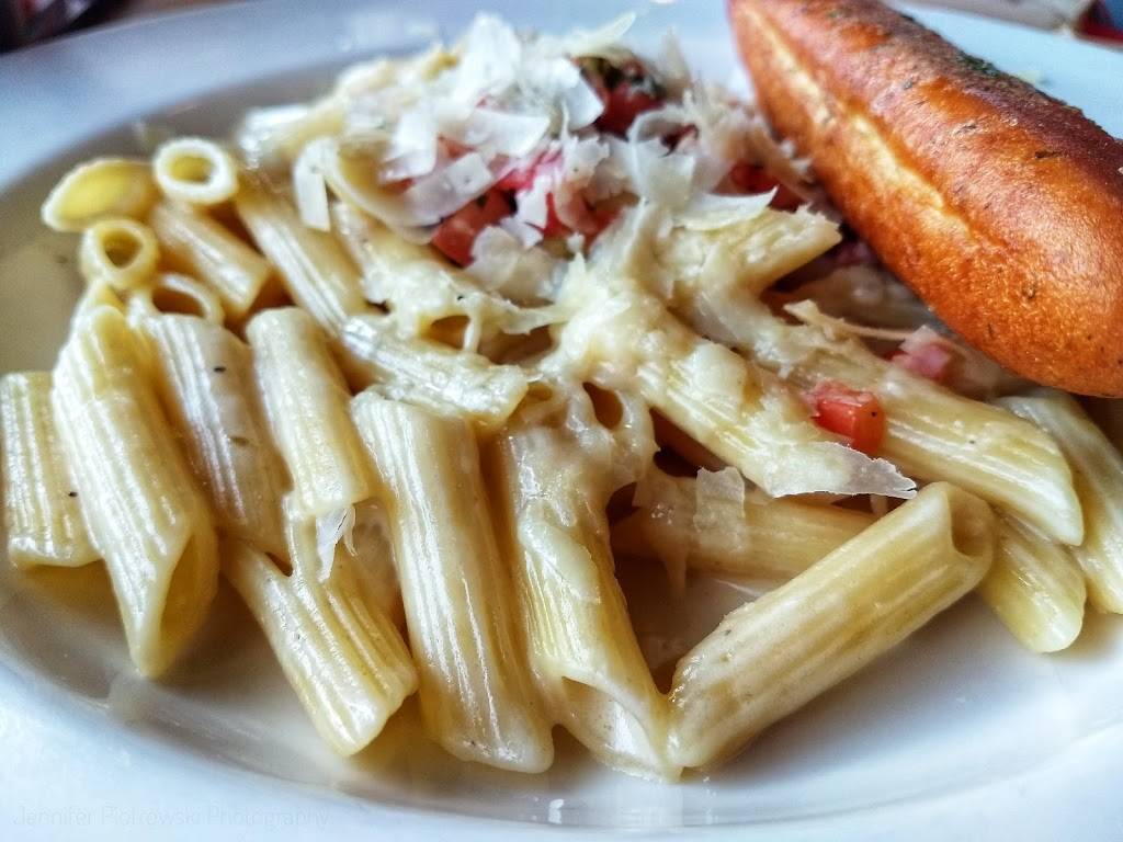 Applebees Grill + Bar | restaurant | 922 S 4th Ave, Brighton, CO 80601, USA | 7206851095 OR +1 720-685-1095