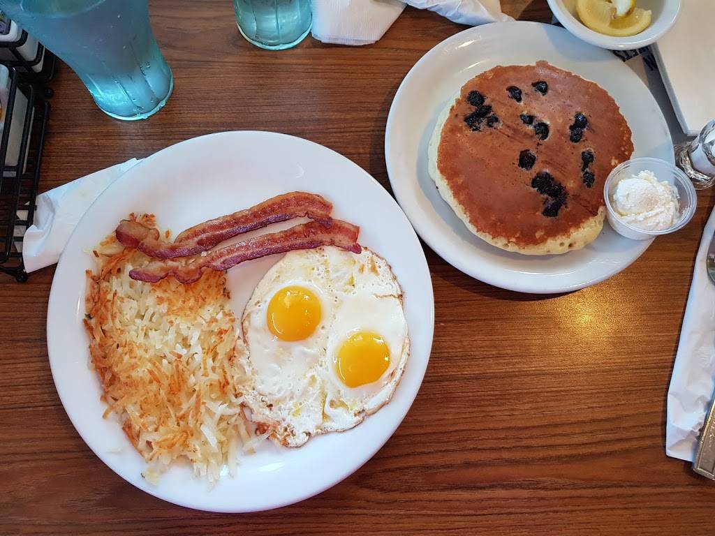 Dennys | restaurant | 8601 S Bellanca Ave, Los Angeles, CA 90045, USA | 3104101222 OR +1 310-410-1222